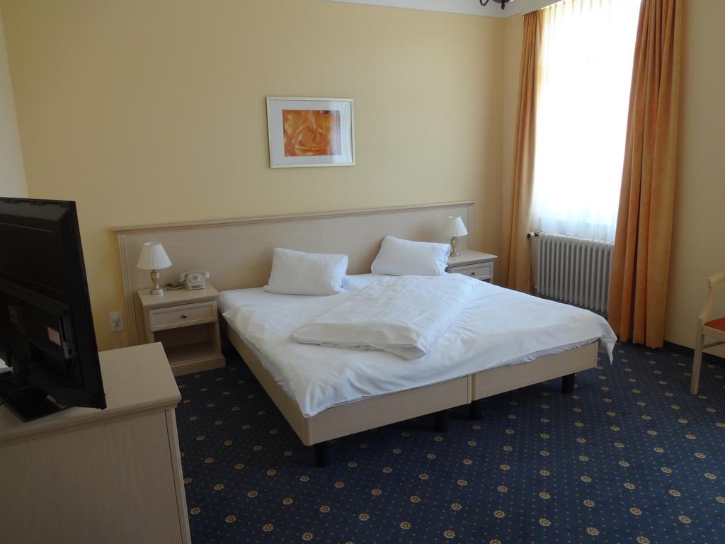 Hotel Schweizerhof Weggis Ngoại thất bức ảnh
