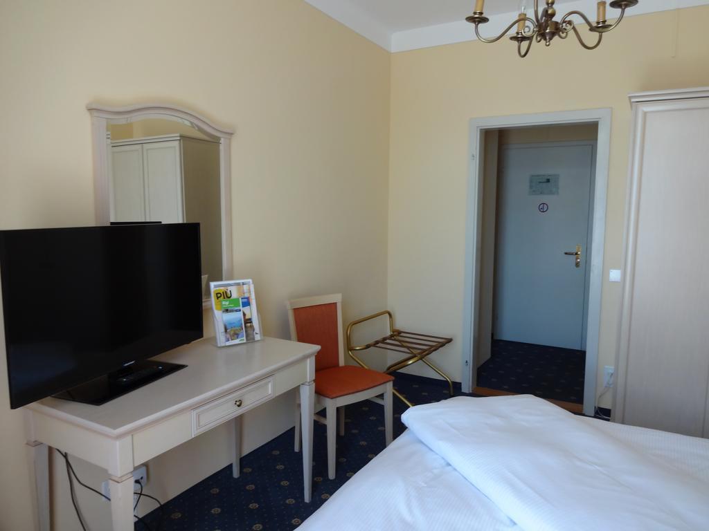 Hotel Schweizerhof Weggis Ngoại thất bức ảnh