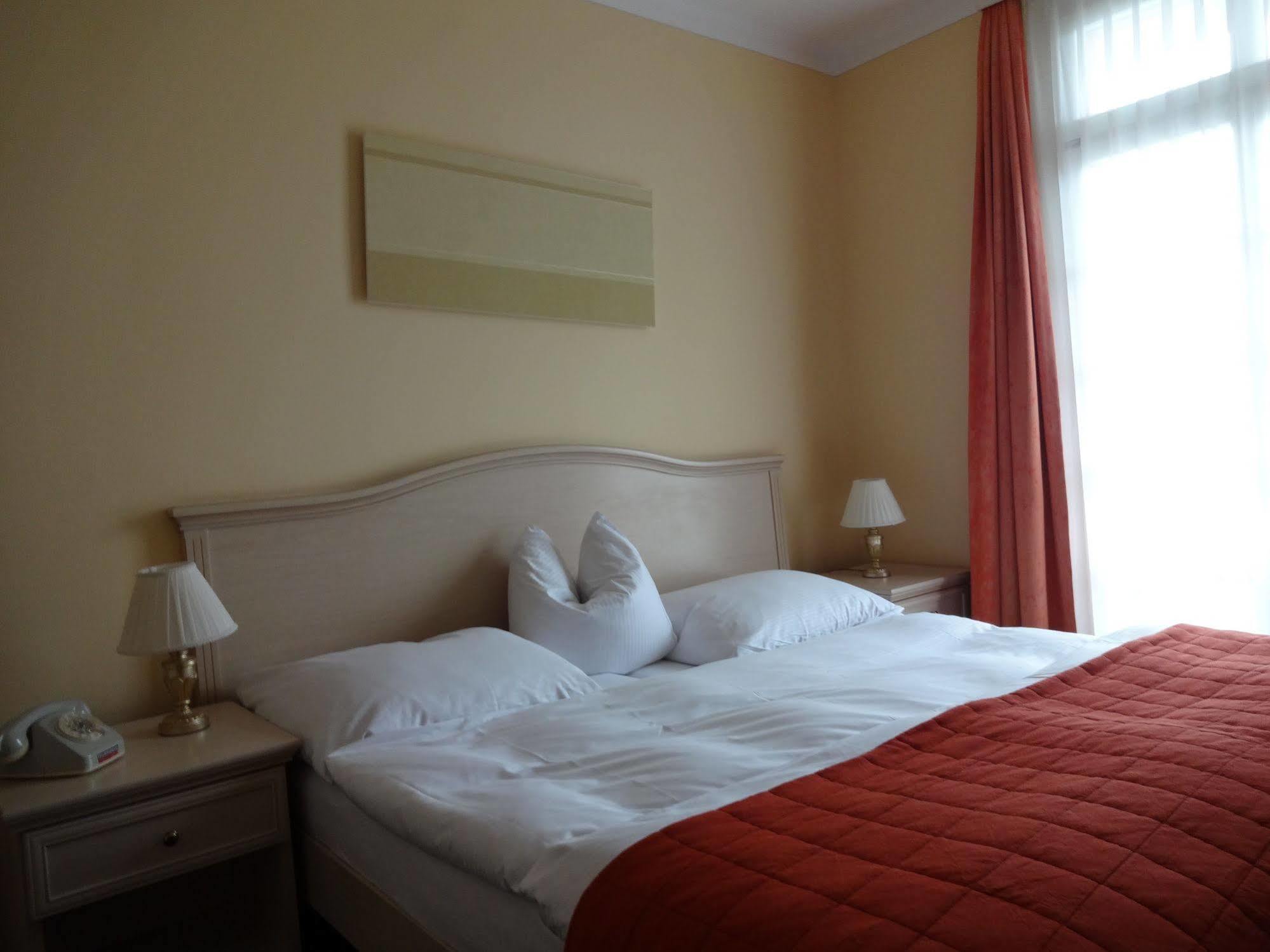 Hotel Schweizerhof Weggis Ngoại thất bức ảnh